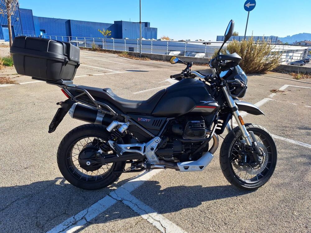 Moto Guzzi V85 TT (2021 - 23) (6)