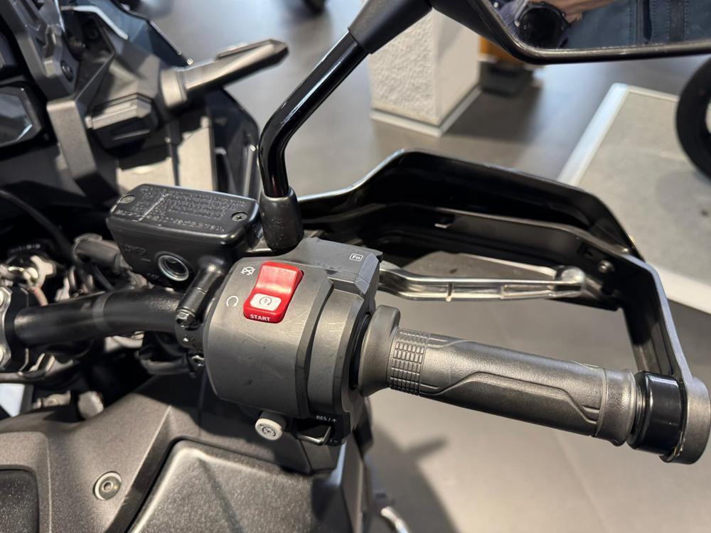 Honda Africa Twin CRF 1100L ES (2024 - 26) (5)