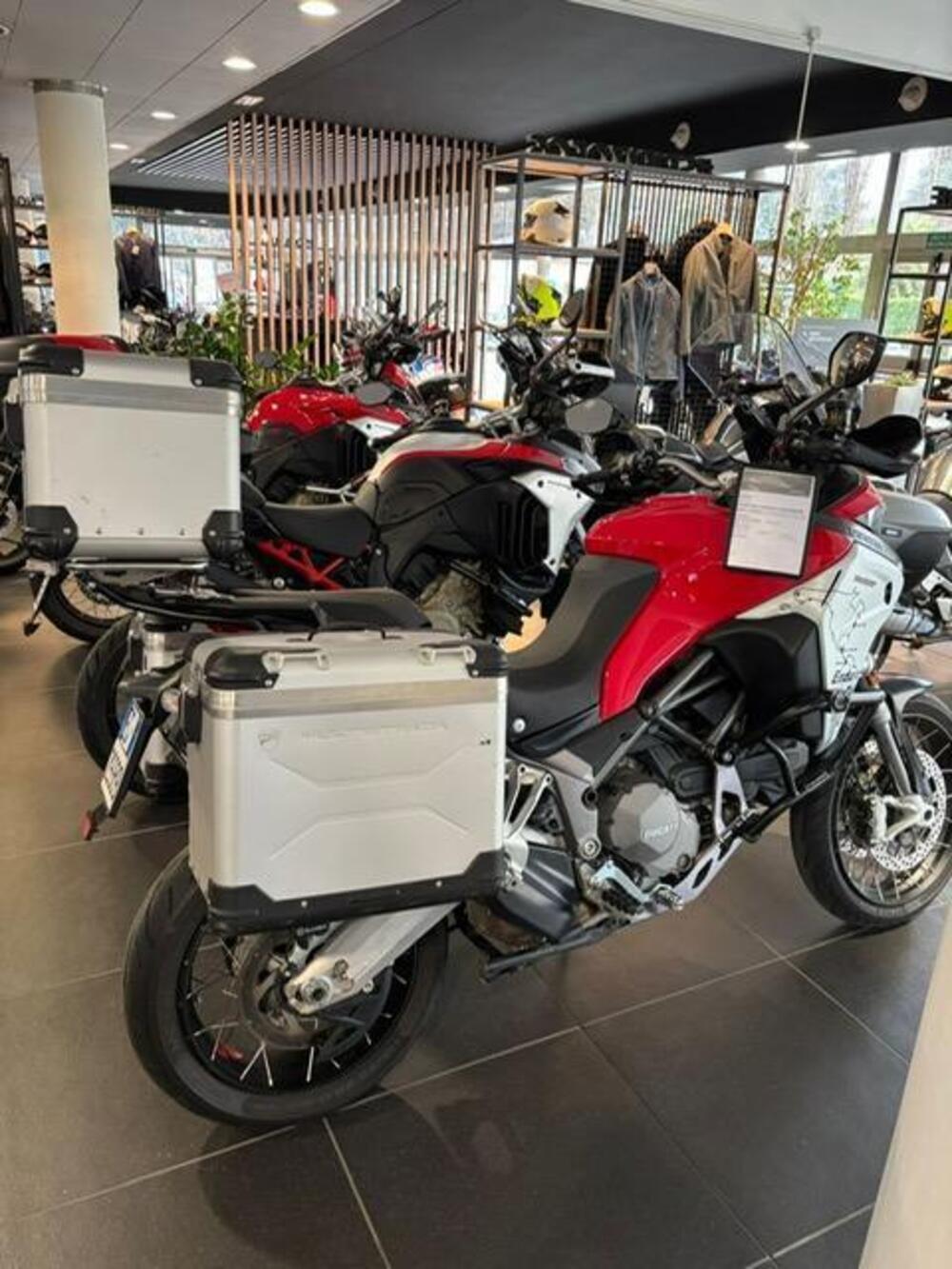 Ducati Multistrada 1200 Enduro (2016 - 18) (2)