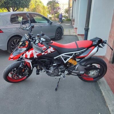 Ducati Hypermotard 950 RVE (2022 - 25) usata