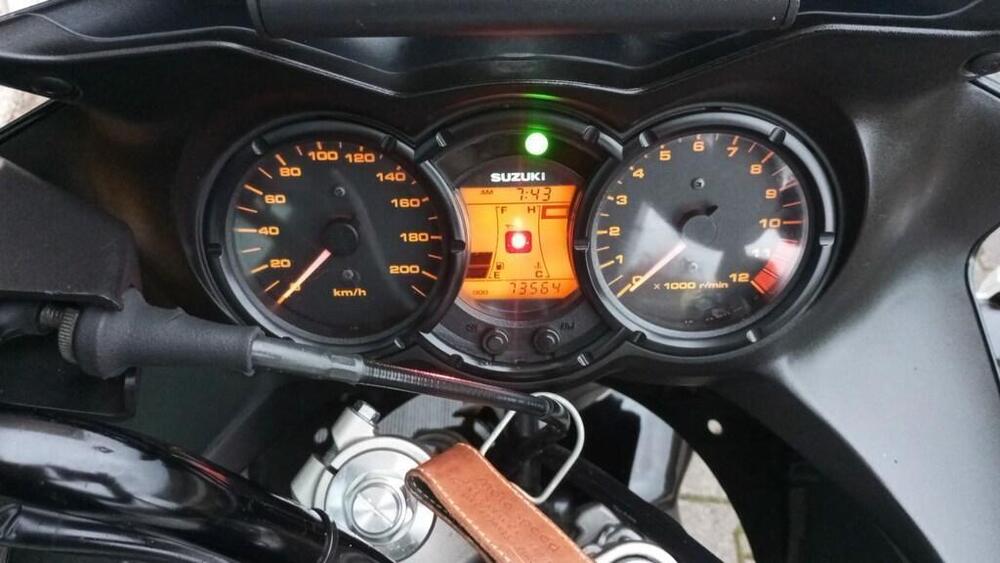 Suzuki V-Strom 650 (2008 - 11) (2)