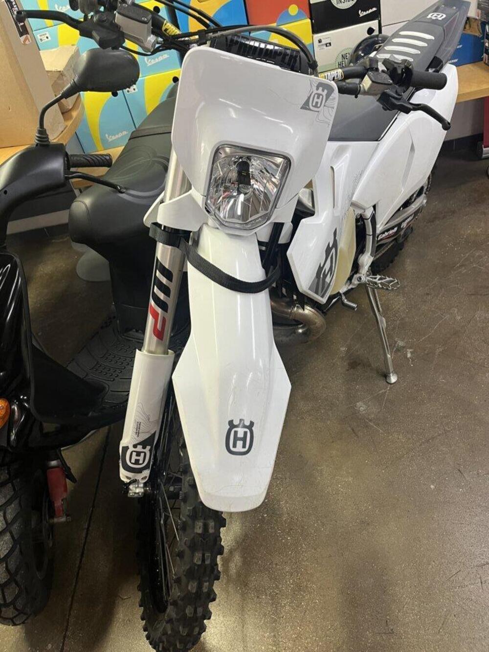 Husqvarna TE 300 Pro (2025) (2)