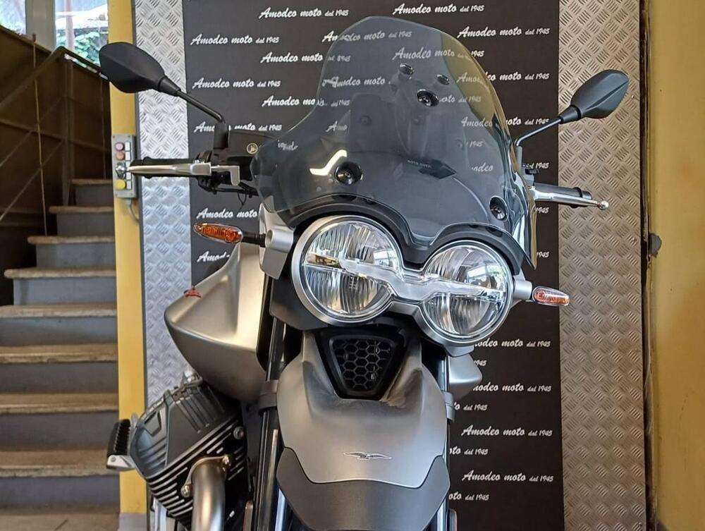 Moto Guzzi V85 Strada (2024 - 26) (3)