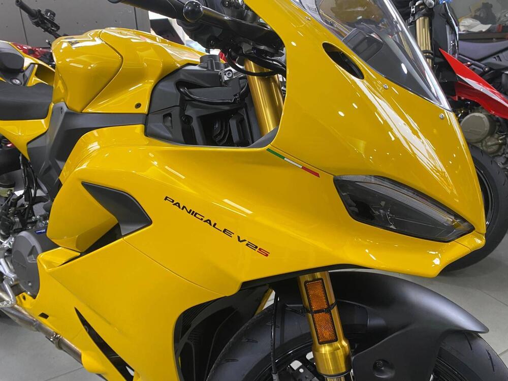 Ducati Panigale V2 S (2025 - 26) (4)