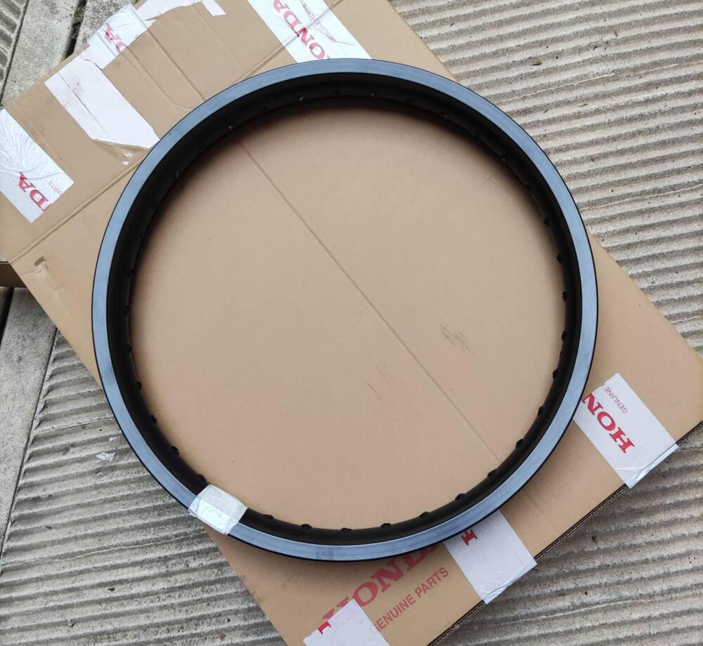 Cerchio anteriore Honda Africa Twin 1100L