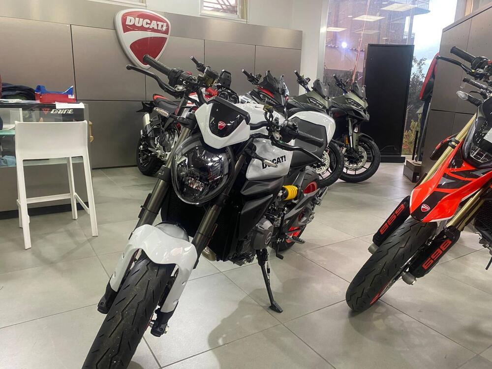 Ducati Monster 890 (2026) (4)