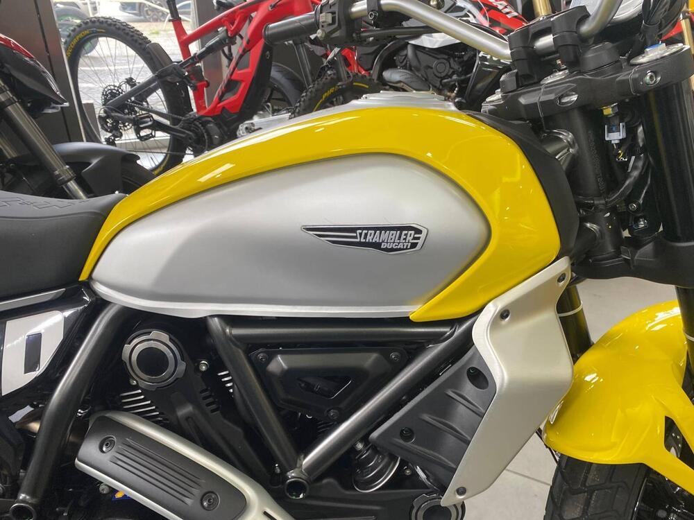 Ducati Scrambler 800 Icon (2025 - 26) (5)