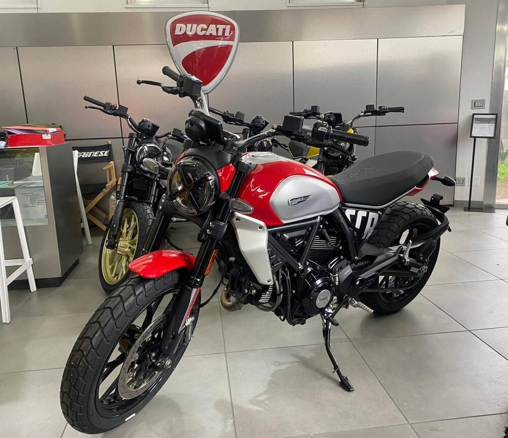Ducati Scrambler 800 Icon (2025 - 26) (2)