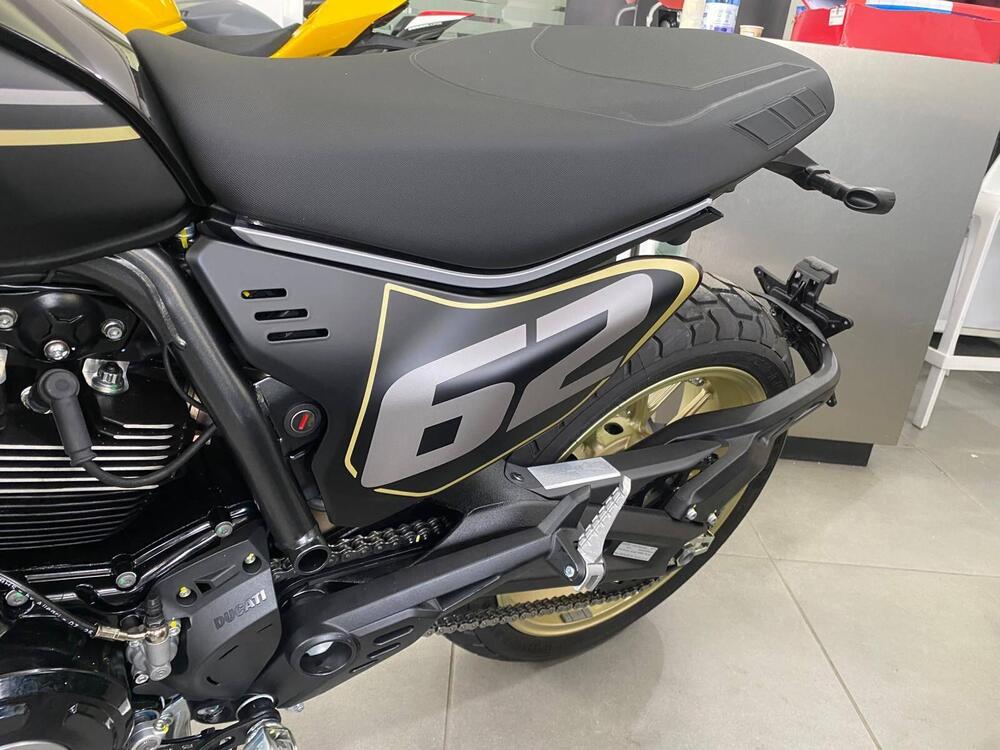 Ducati Scrambler 800 Full Throttle (2025 - 26) (9)