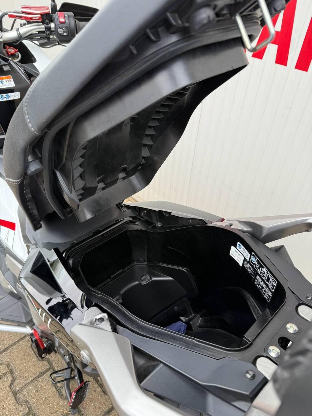 Honda X-ADV 750 DCT Gravel (2021 - 24) (14)