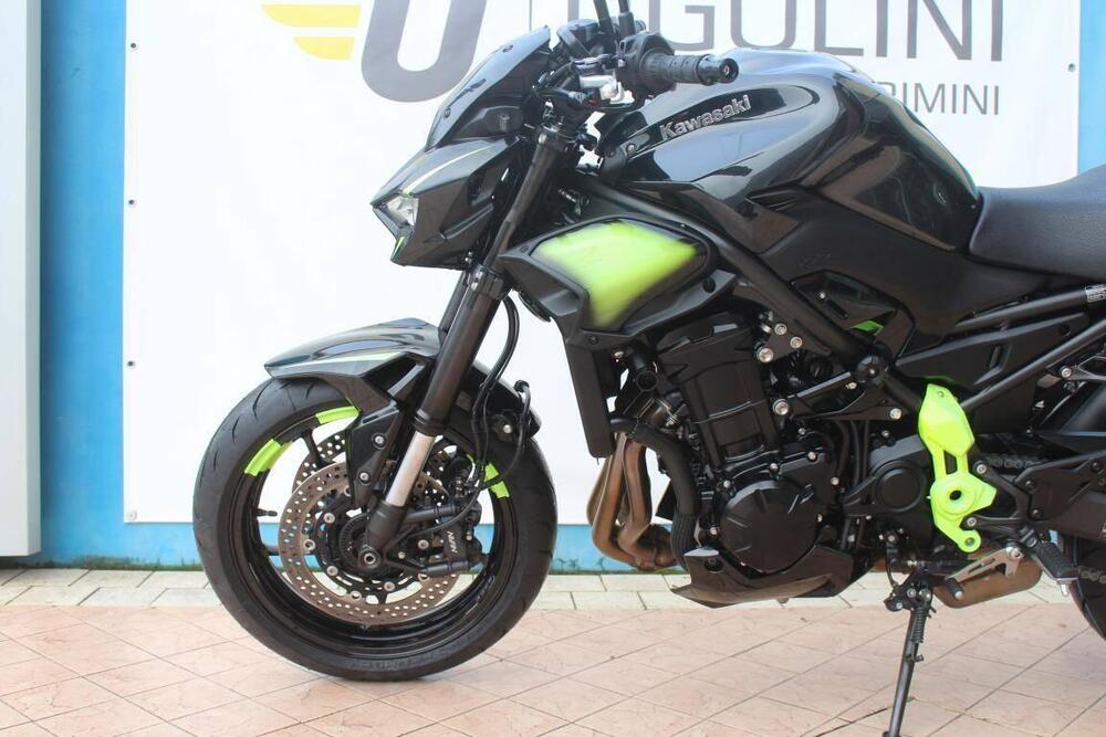 Kawasaki Z 900 (2025 - 26) (3)