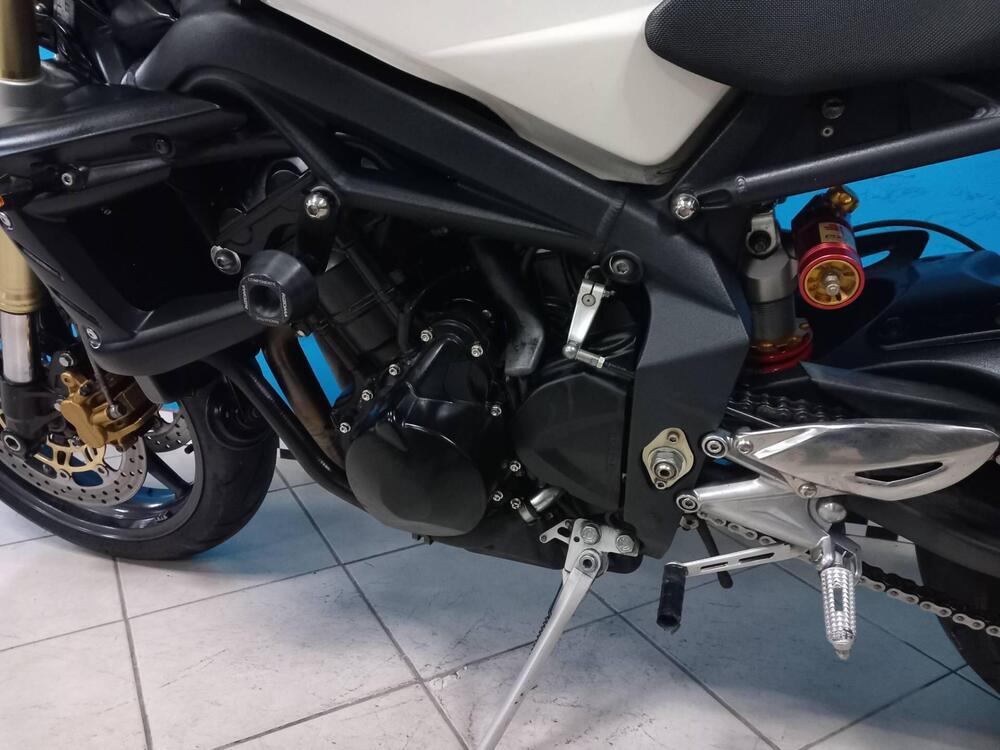 Triumph Street Triple (2007 - 12) (9)