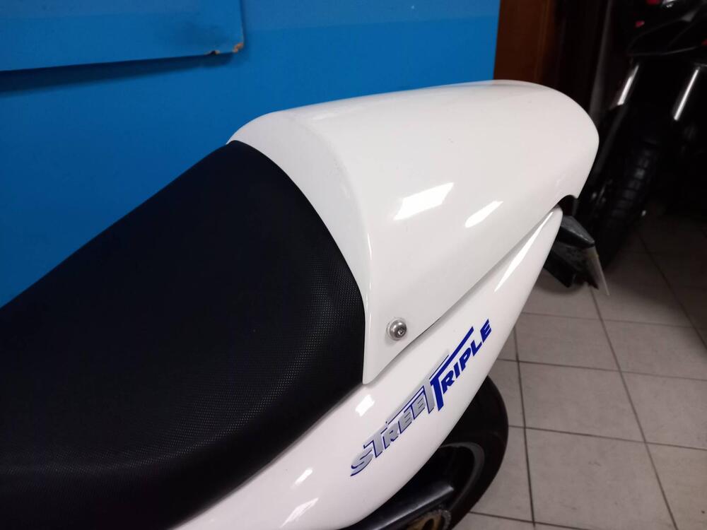 Triumph Street Triple (2007 - 12) (10)