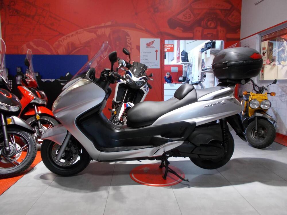 Yamaha Majesty 400 (2004 - 08) (3)