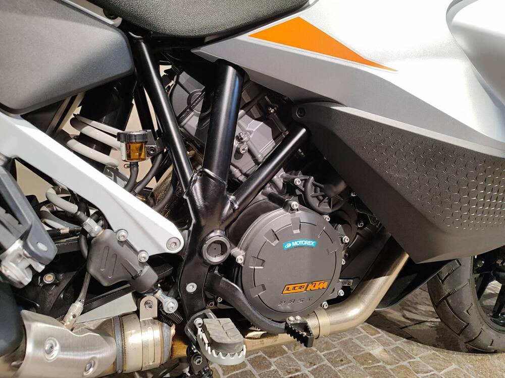 KTM 1290 Super Adventure S (2022 - 25) (11)