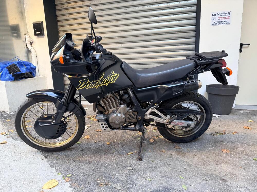 Honda NX 650 Dominator (1988 - 90) (4)