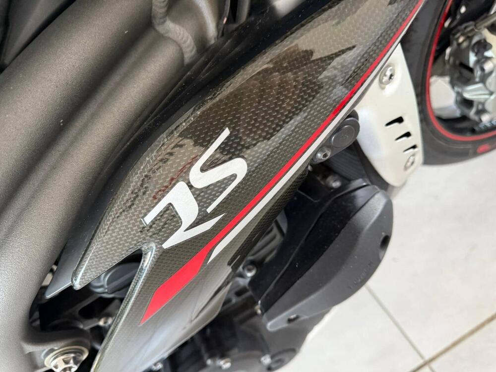 Triumph Speed Triple 1050 RS (2018 - 20) (9)
