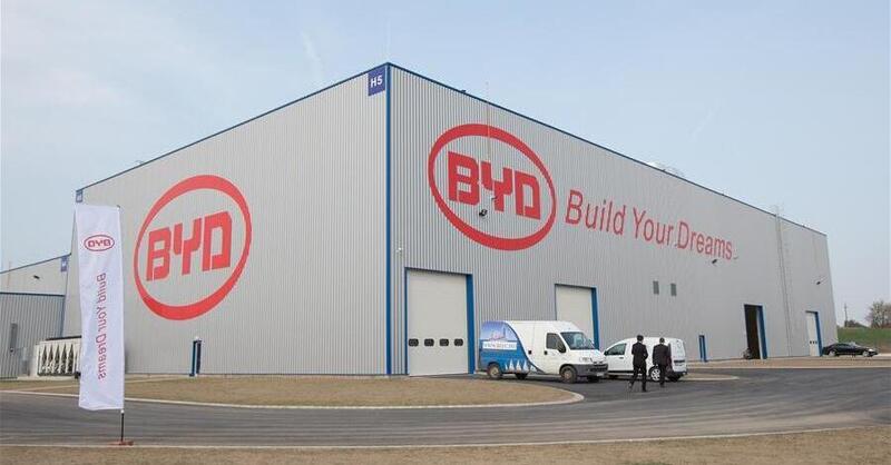 BYD lancia una mega fabbrica di batterie da 130 milioni di USD in Vietnam: la sua strategia globale accelera