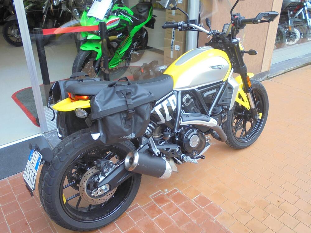 Ducati Scrambler 800 Icon (2023 - 24) (2)