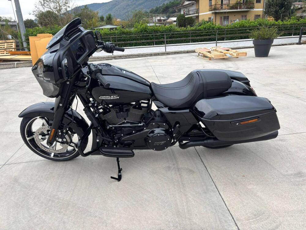 Harley-Davidson Street Glide (2024 - 26)
