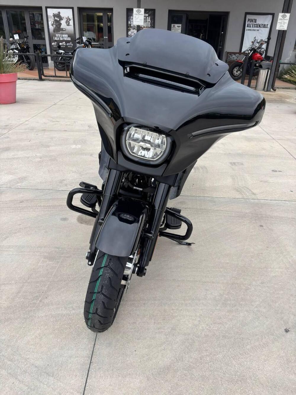 Harley-Davidson Street Glide (2024 - 26) (4)