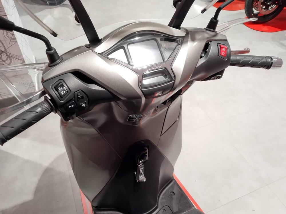 Honda SH 350 (2021 - 24) (6)