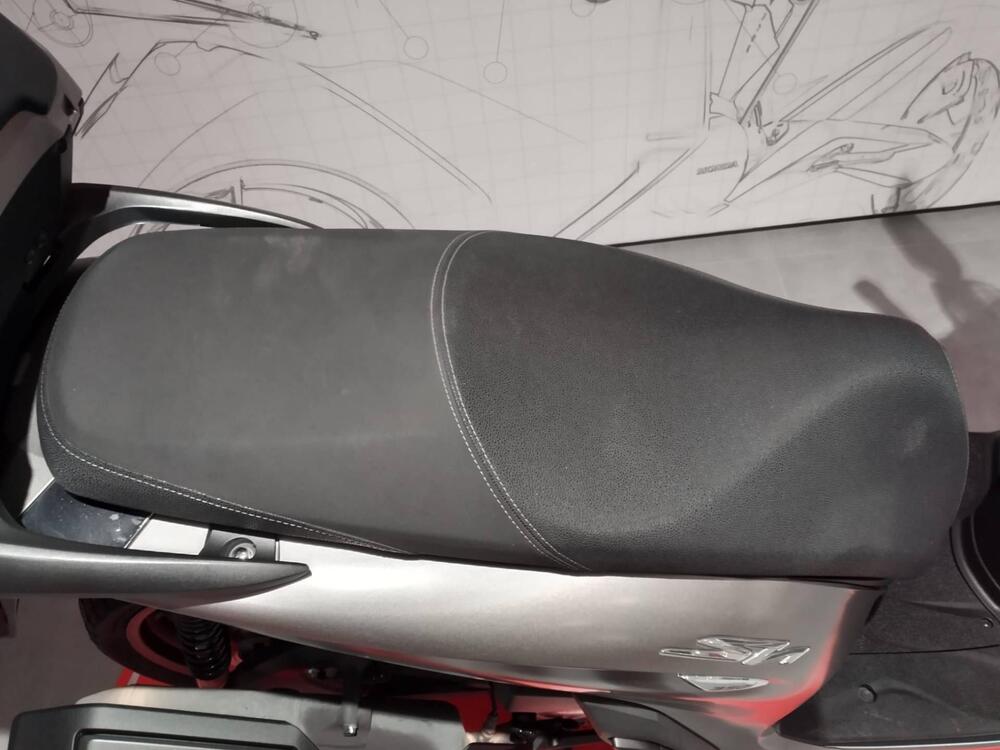 Honda SH 350 (2021 - 24) (7)