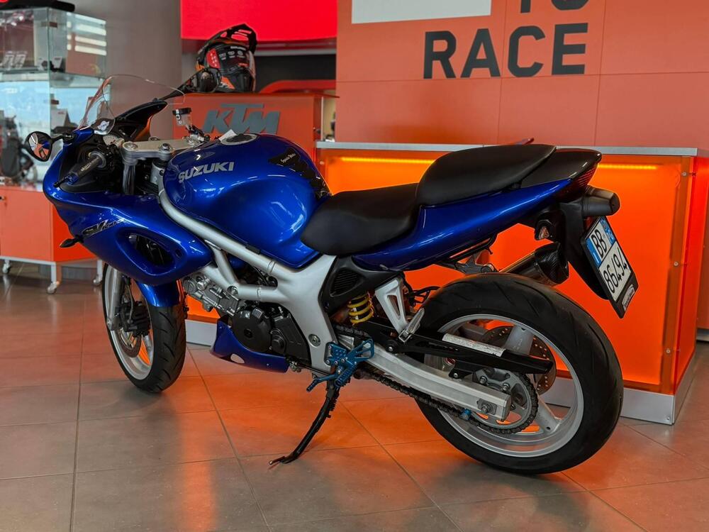 Suzuki SV 650 S (1999 - 02) (6)