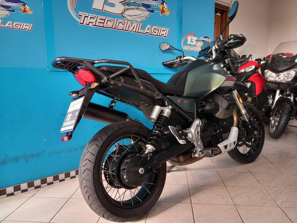 Moto Guzzi V85 TT (2021 - 23) (3)