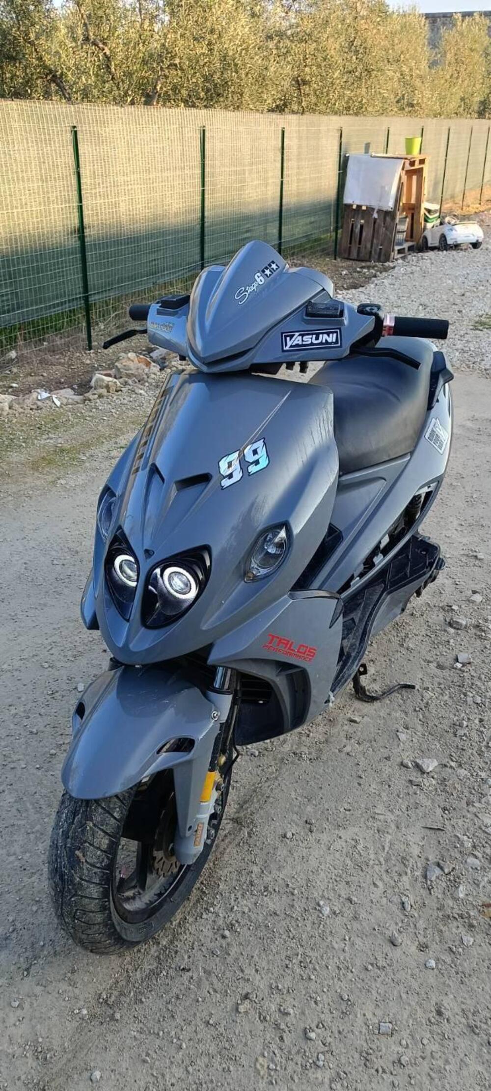 Malaguti F12 Phantom 50 R Air Cooled (2008 -10) (3)