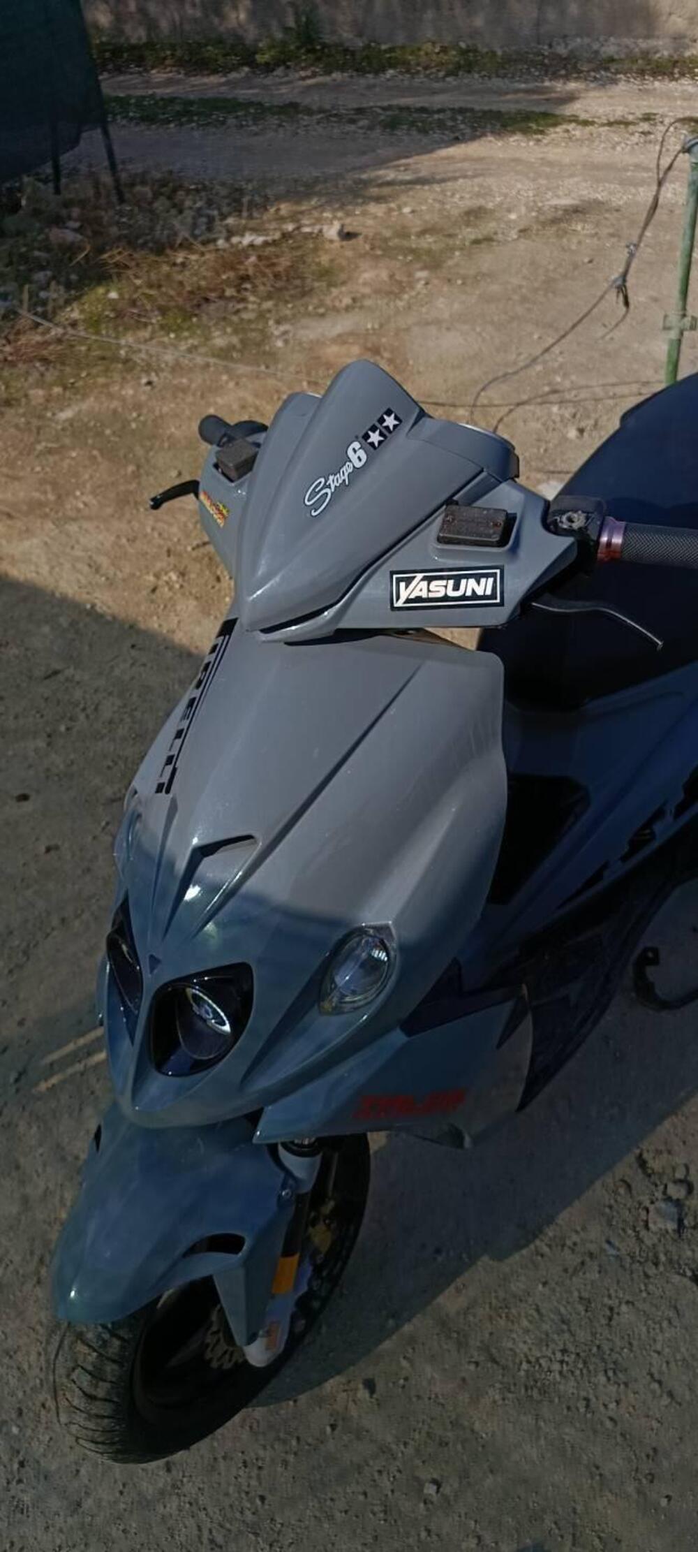 Malaguti F12 Phantom 50 R Air Cooled (2008 -10) (8)