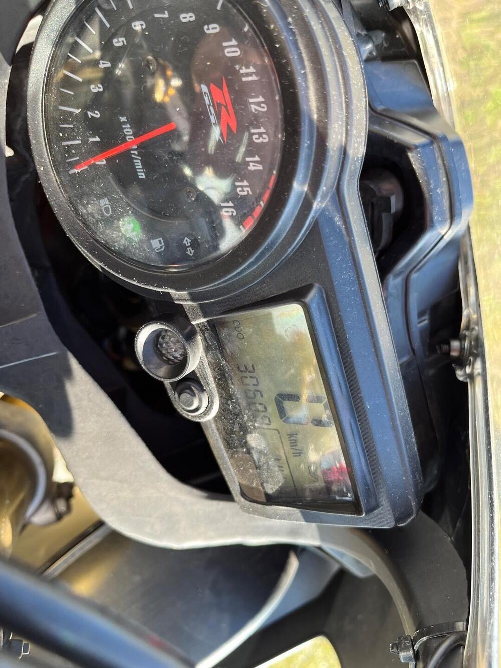 Suzuki GSX R 750 (2004 - 05) (14)