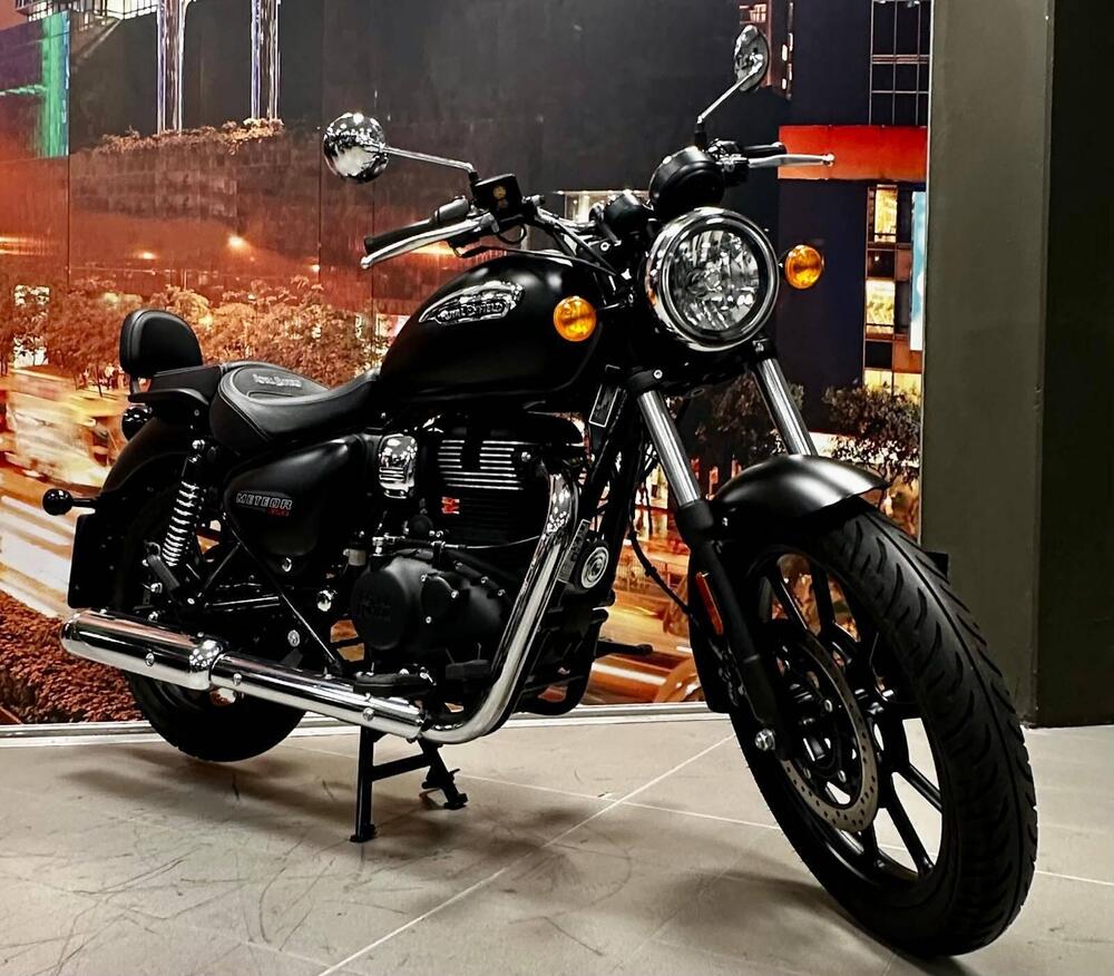 Royal Enfield Meteor 350 (2021 - 26) (2)