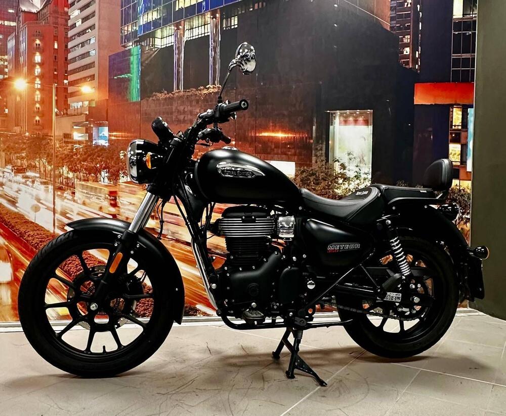 Royal Enfield Meteor 350 (2021 - 26) (3)