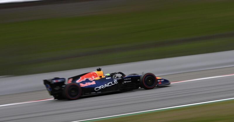 F1 2026, Red Bull bloccata a Barcellona: cosa &egrave; successo e perch&eacute; Verstappen e Hadjar restano a guardare