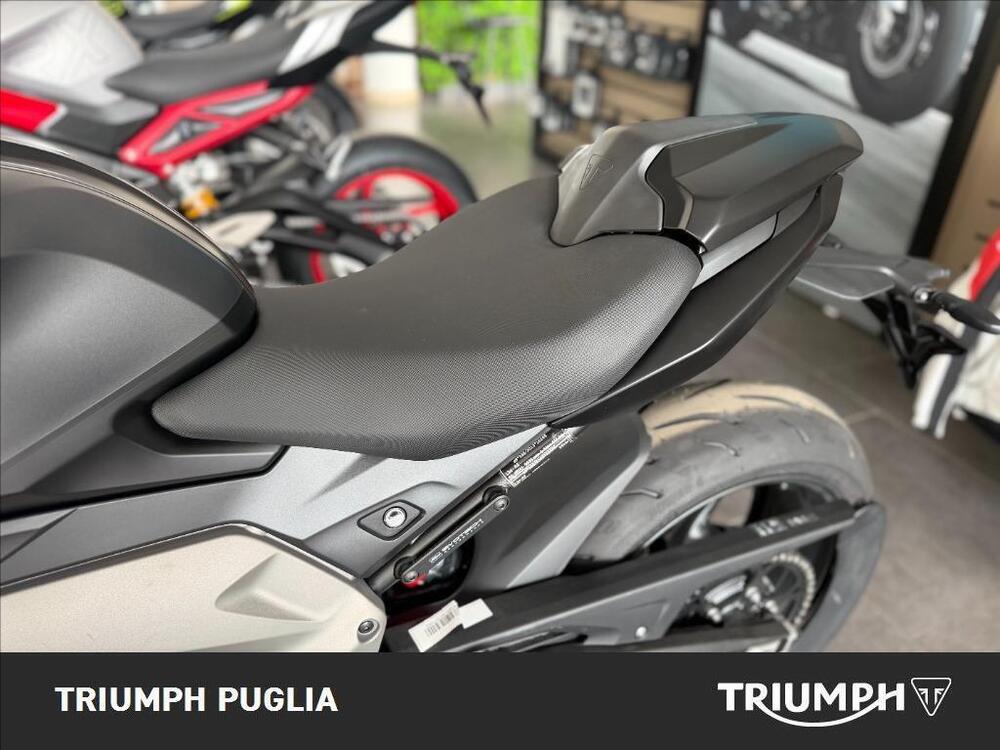 Triumph Daytona 660 (2024 - 26) (2)