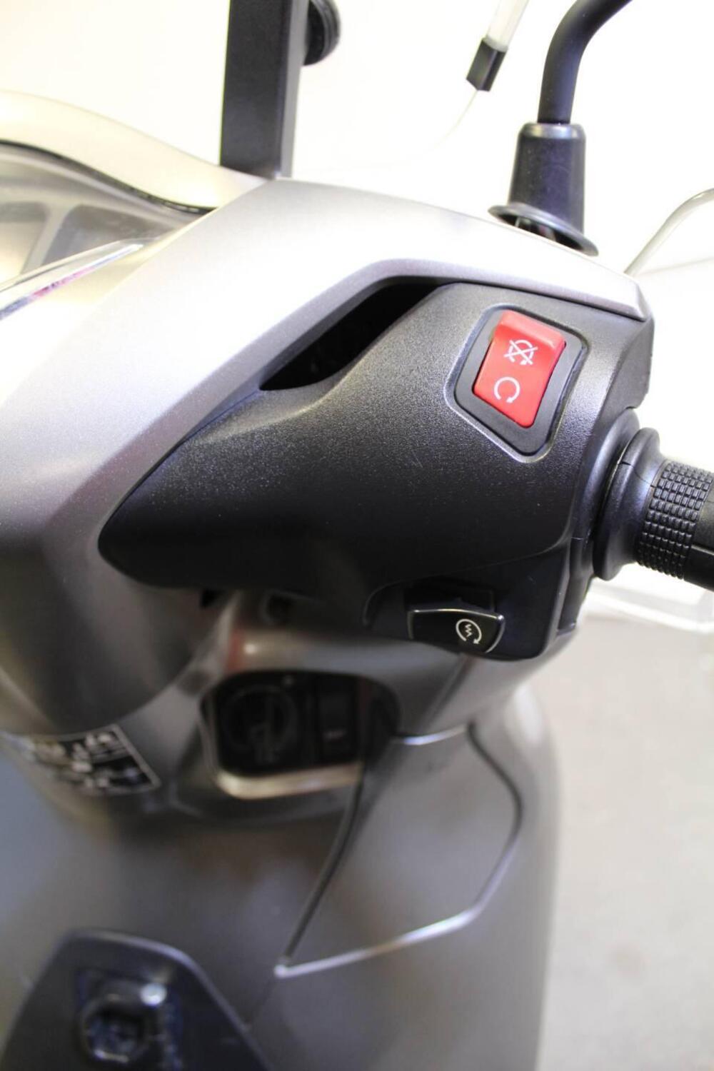 Honda SH 350 (2021 - 24) (11)