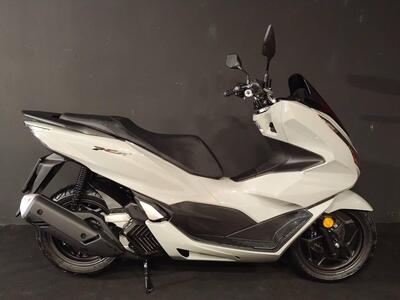 Honda PCX 125 (2025 - 26) usata