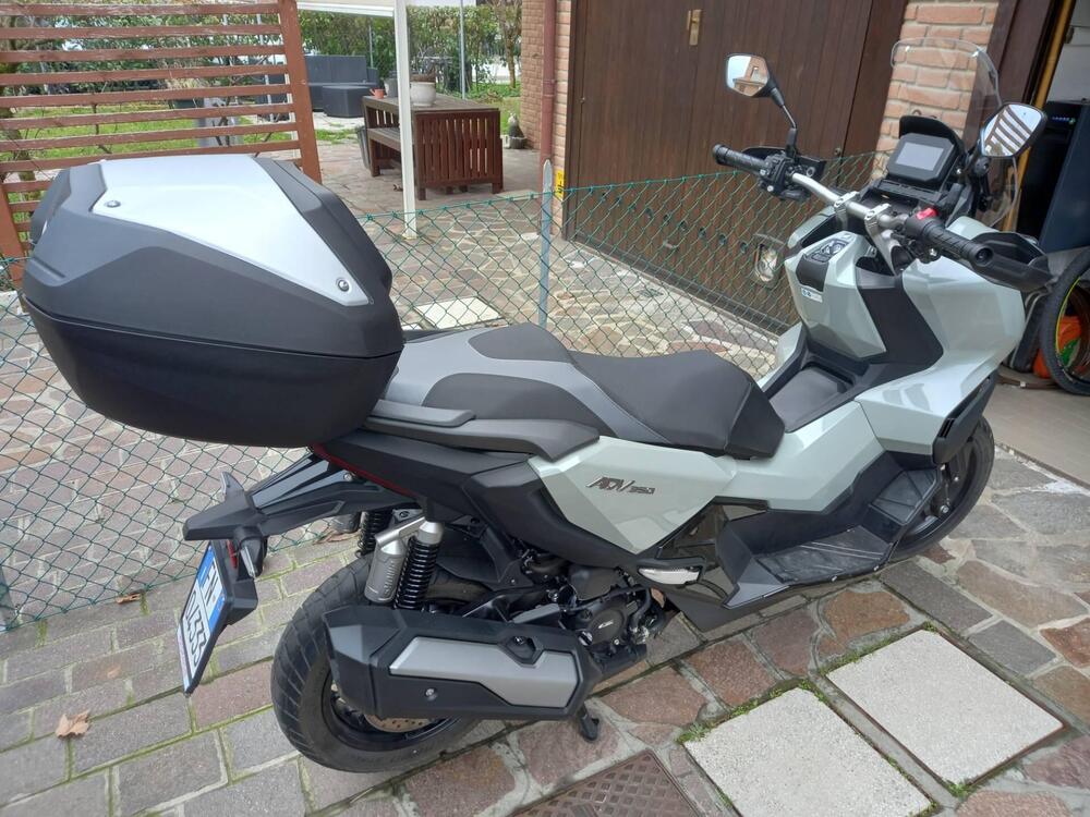 Honda ADV 350 (2022 - 24) (3)