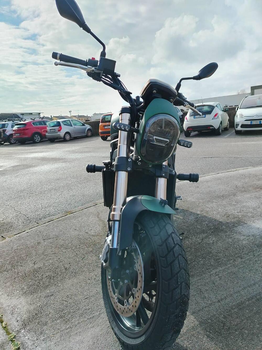 Benelli Leoncino 800 (2022 - 26) (2)