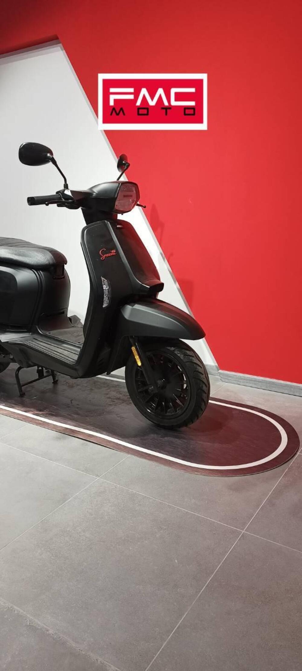 Lambretta V200 Special (2021 - 26) (2)