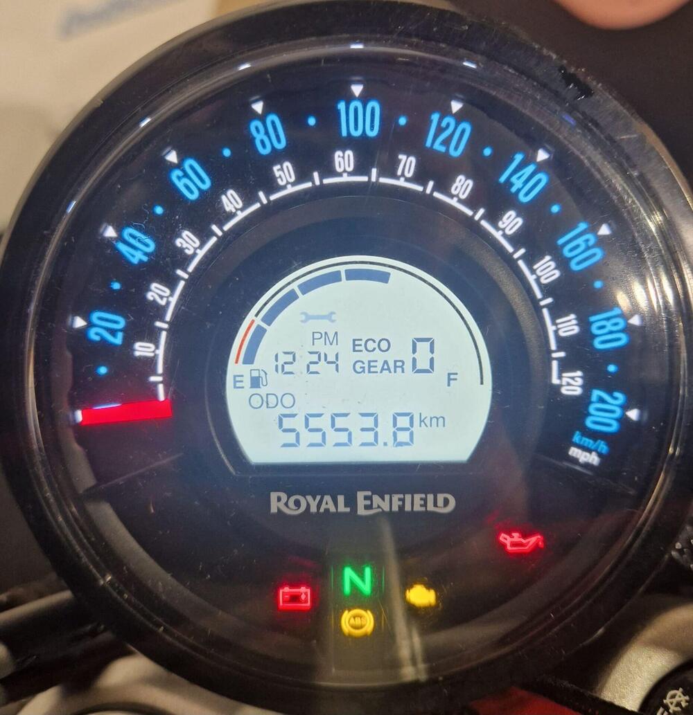 Royal Enfield Super Meteor 650 (2023 - 26) (5)