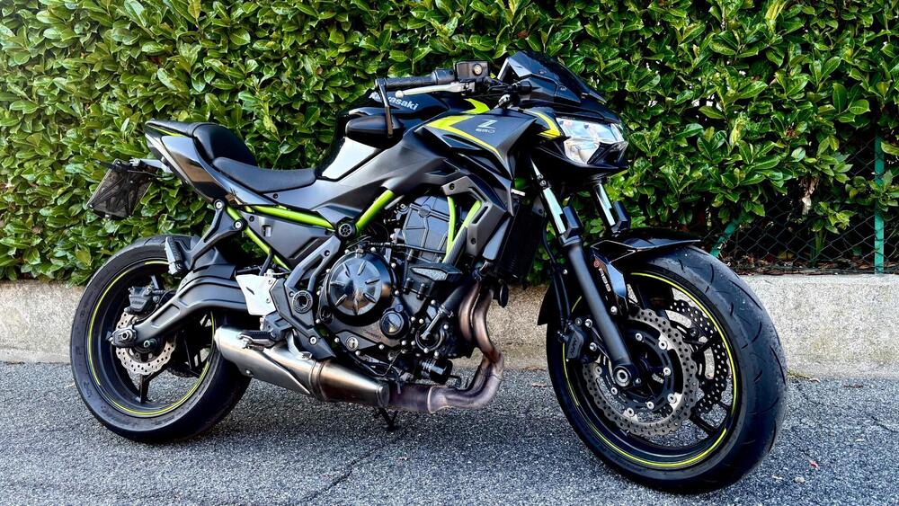 Kawasaki Z 650 (2021 - 24) (2)
