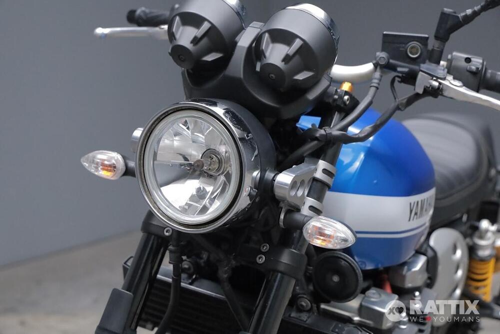 Yamaha XJR 1300 (2015 - 17) (6)