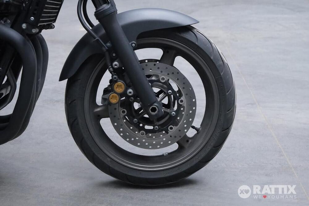 Yamaha XJR 1300 (2015 - 17) (9)