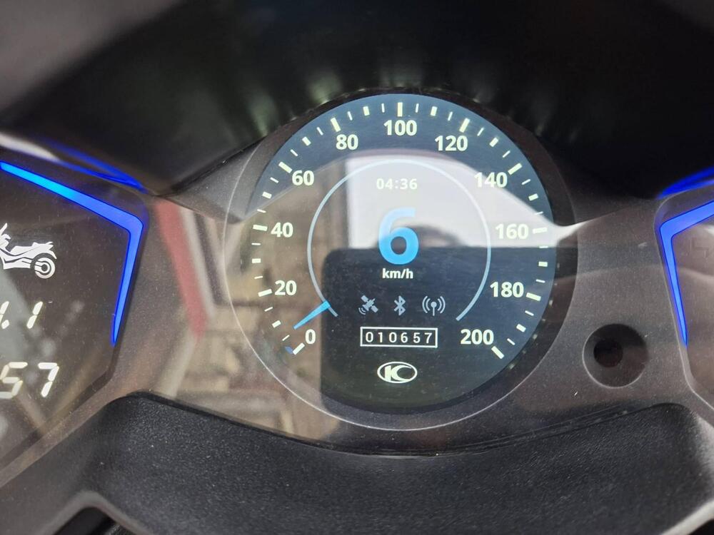 Kymco AK 550 ETS (2021 - 26) (4)