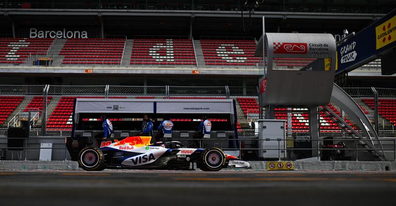 F1 2026, Lawson sorride a Barcellona: &ldquo;Test molto solido, l&rsquo;affidabilit&agrave; &egrave; un punto di forza del motore Red Bull&rdquo;