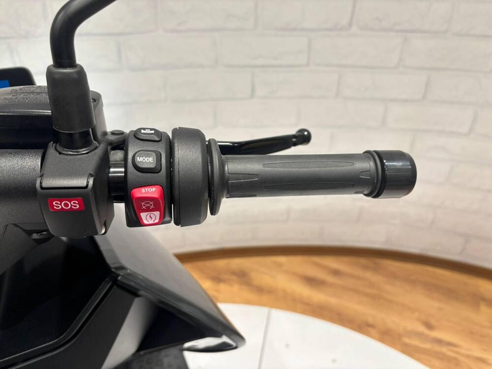 Bmw CE 04 (2021 - 25) (12)