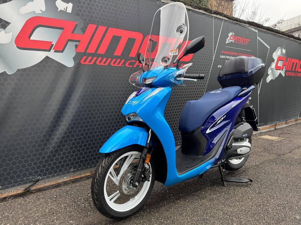 Honda SH 125i (2024 - 25) (3)