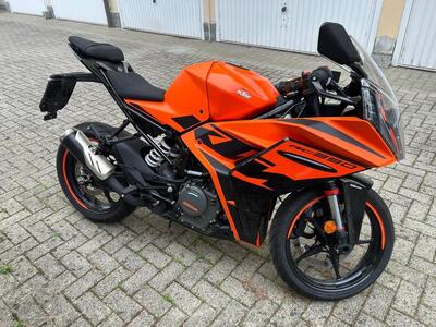 KTM RC 390 (2022 - 26) usata